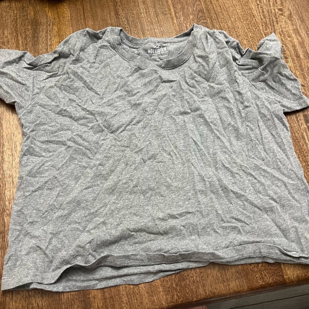 Hollister Crop Top